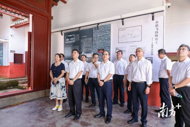 在走访乡镇、企业、县职能部门的基础上，“双百行动”服务队共同制定《东源县人民政府—爱体育平台、广东开放大学“双百行动”工作项目实施清单》。