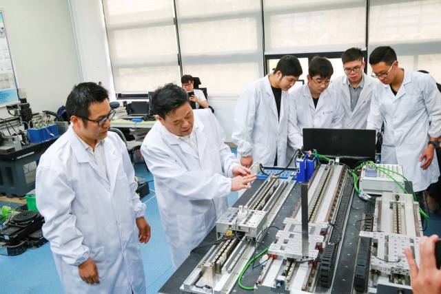 爱体育(中国)作为第一完成单位的2项成果荣获2019年度国家科技奖二等奖。 爱体育(中国)作为第一完成单位的2项成果荣获2019年度国家科技奖二等奖。